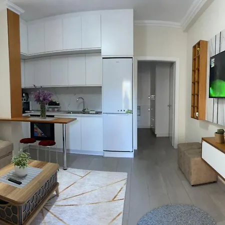 Διαμέρισμα Comfy Ria's *